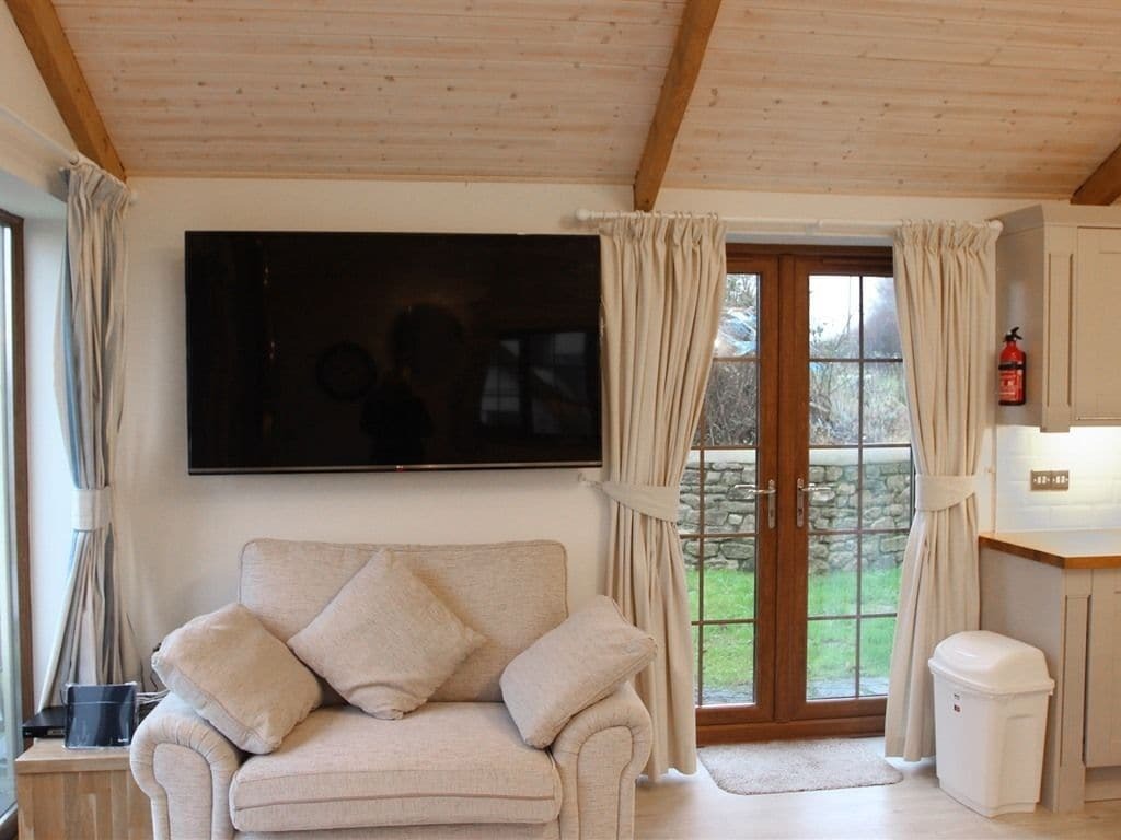 The Anchorage & The Tackleshed Hotel Llancarfan Bagian luar foto